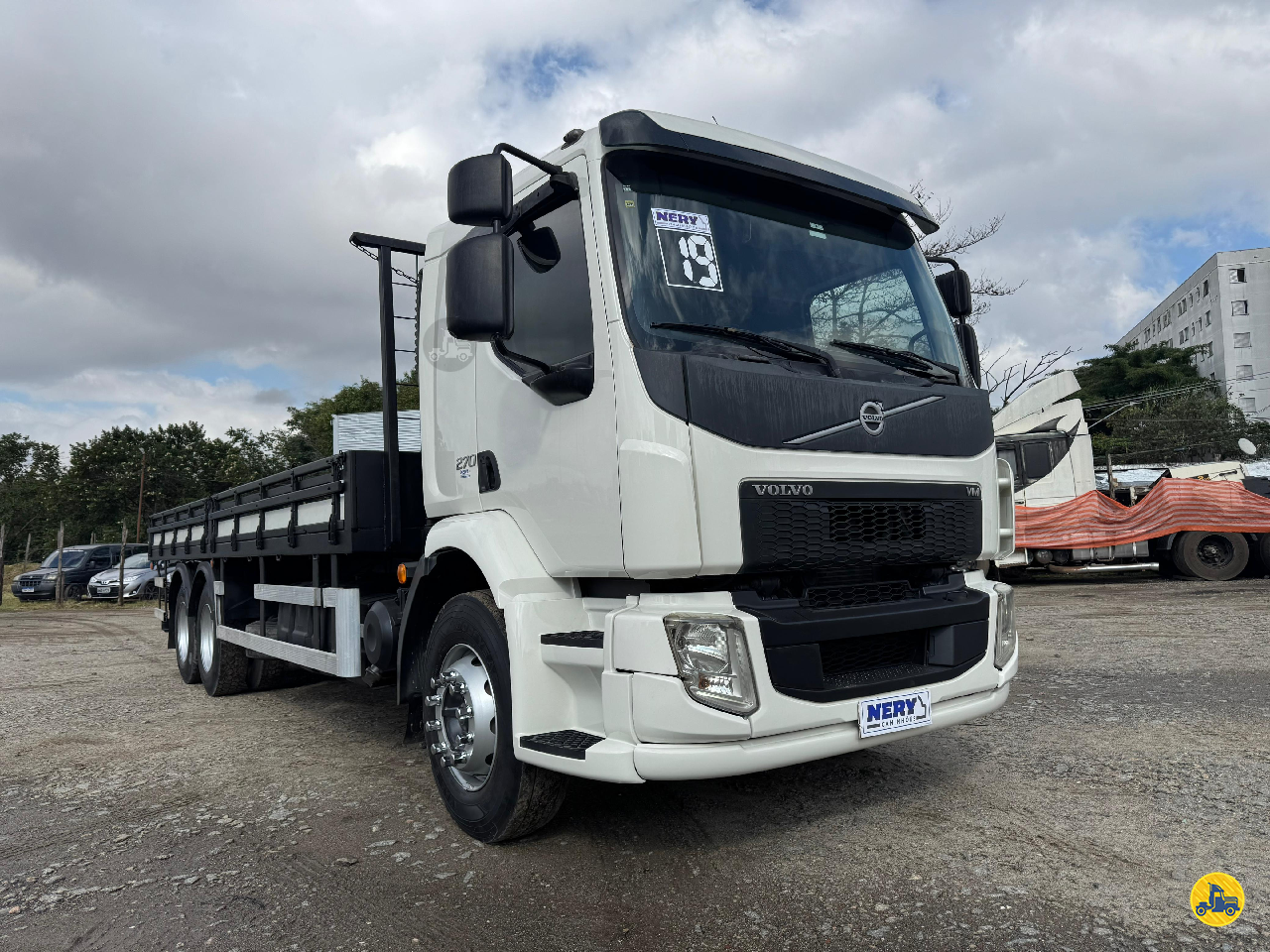 CAMINHAO VOLVO VOLVO VM 270 Carga Seca Truck 6x2 Nery Caminhões N.C.V. SAO PAULO SÃO PAULO SP
